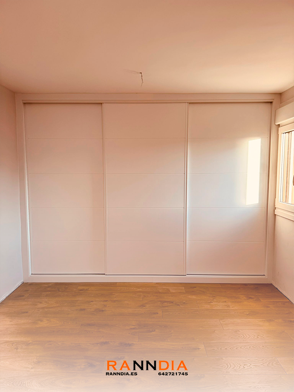 Armario a medida 8 en Vélez-Málaga